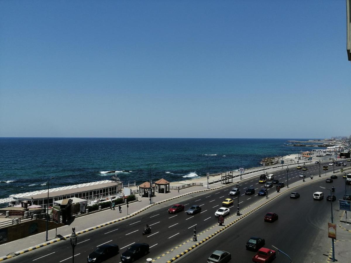 Апартаменти Midpoint Sea View - Families Only Александрія Екстер'єр фото