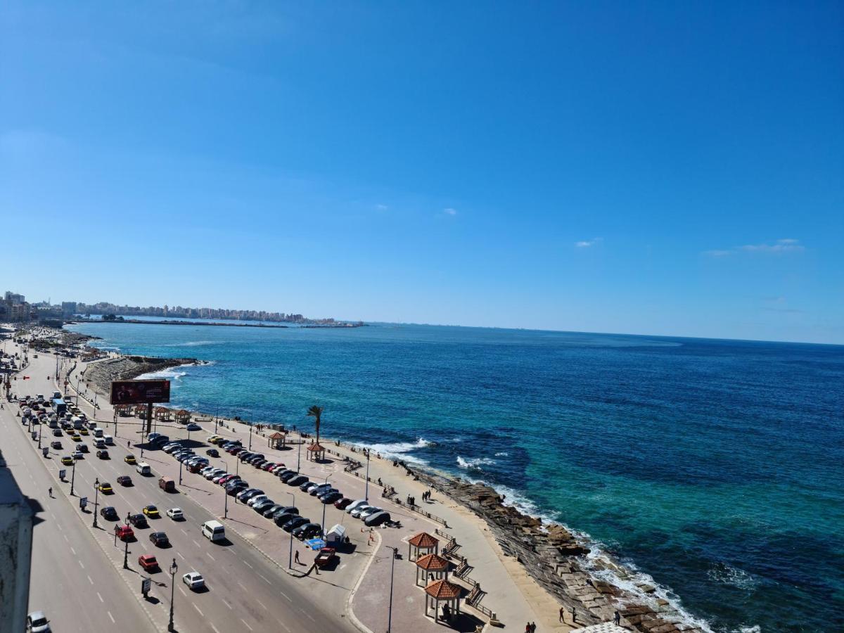 Апартаменти Midpoint Sea View - Families Only Александрія Екстер'єр фото