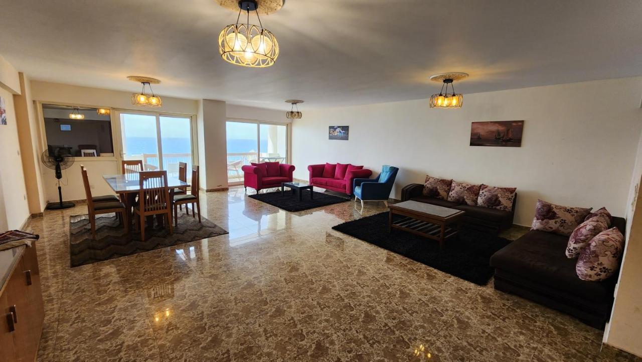 Апартаменти Midpoint Sea View - Families Only Александрія Екстер'єр фото