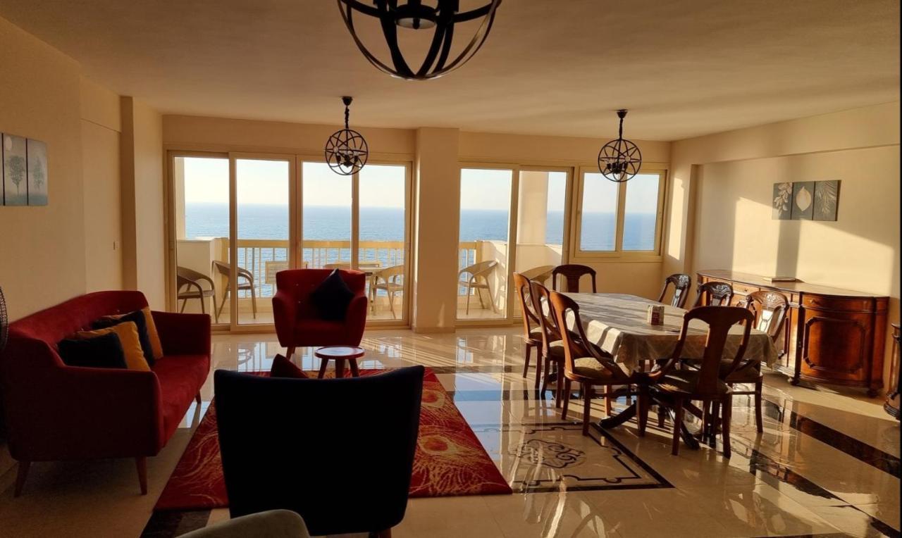 Апартаменти Midpoint Sea View - Families Only Александрія Номер фото