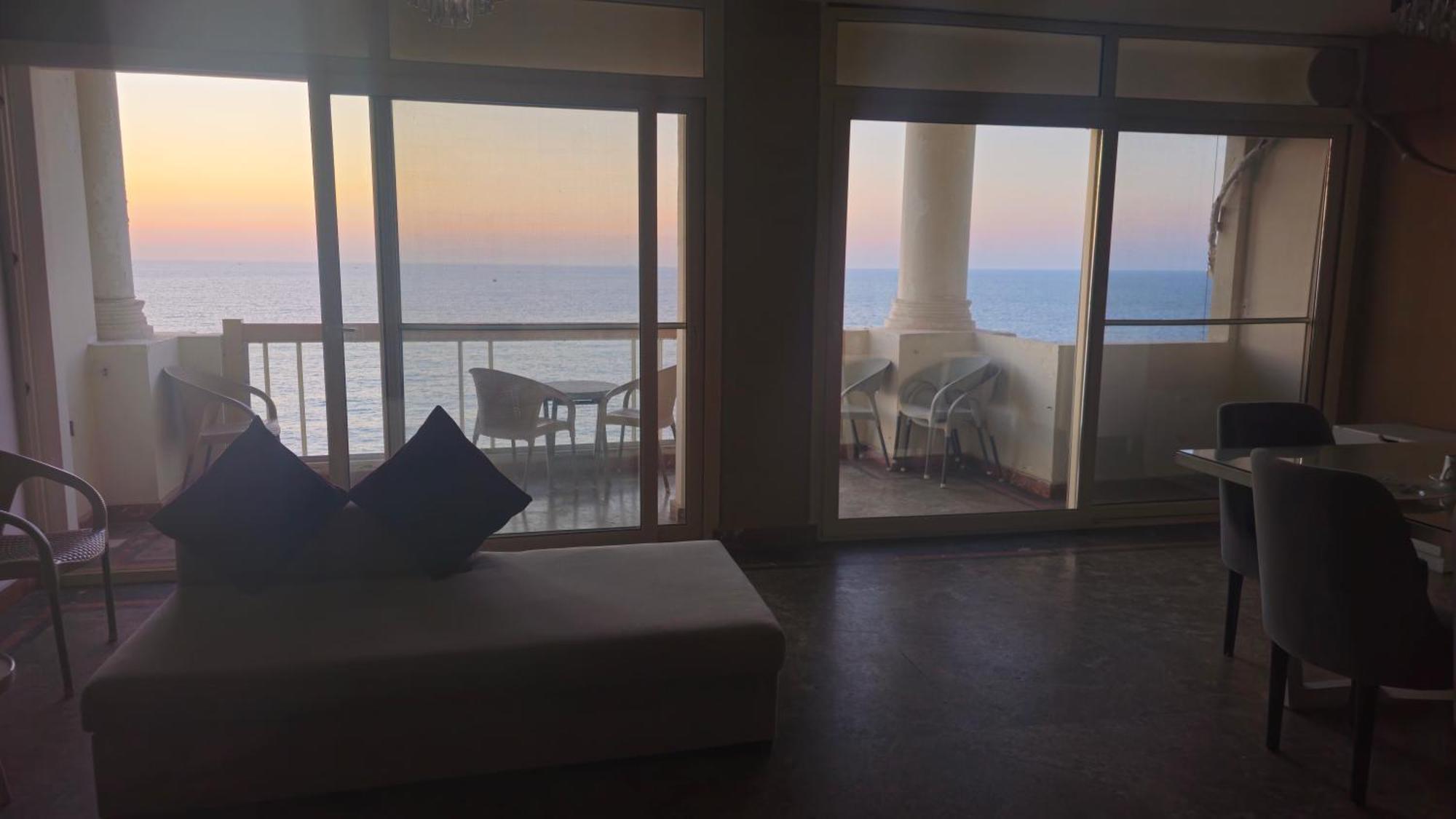 Апартаменти Midpoint Sea View - Families Only Александрія Екстер'єр фото