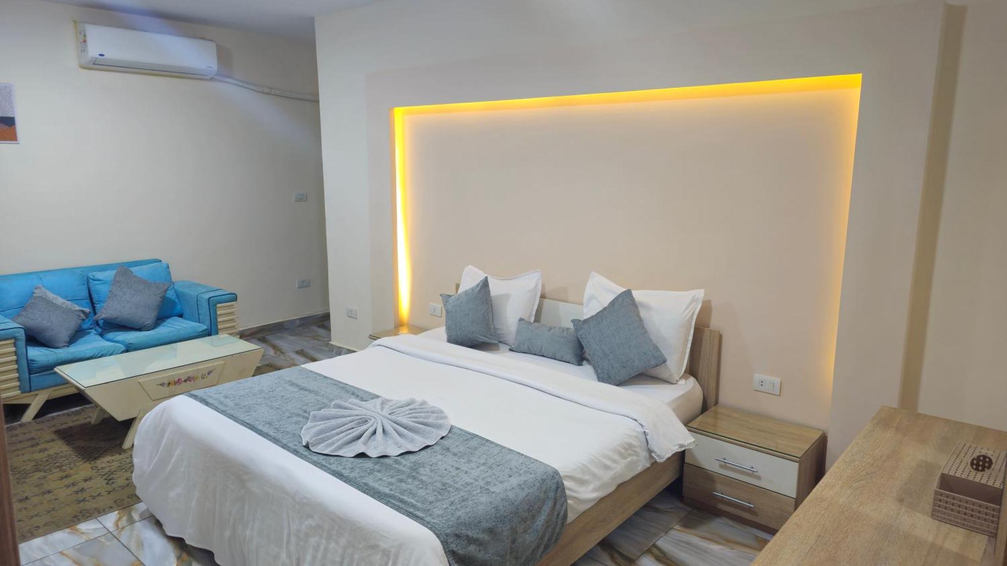 Апартаменти Midpoint Sea View - Families Only Александрія Екстер'єр фото